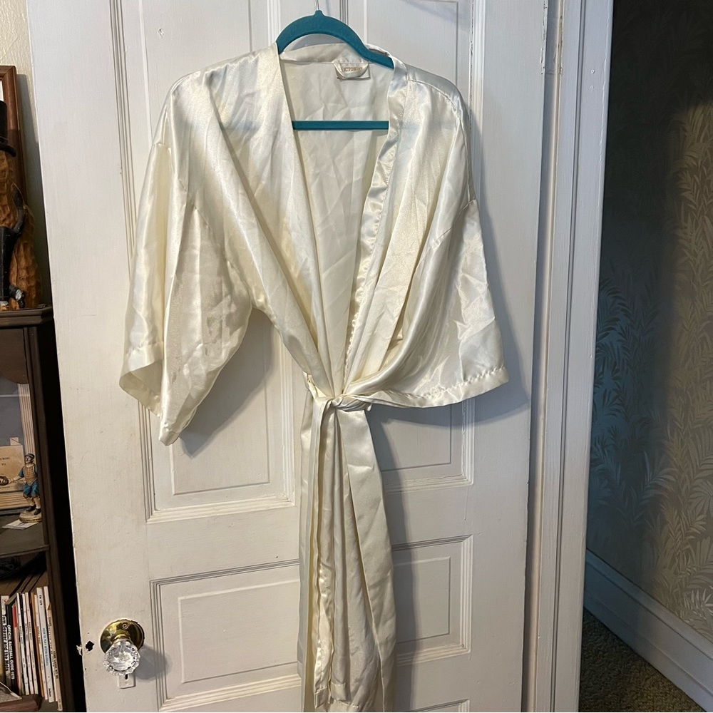 Victoria’s Secret Vintage Gold Tag Satin White Robe